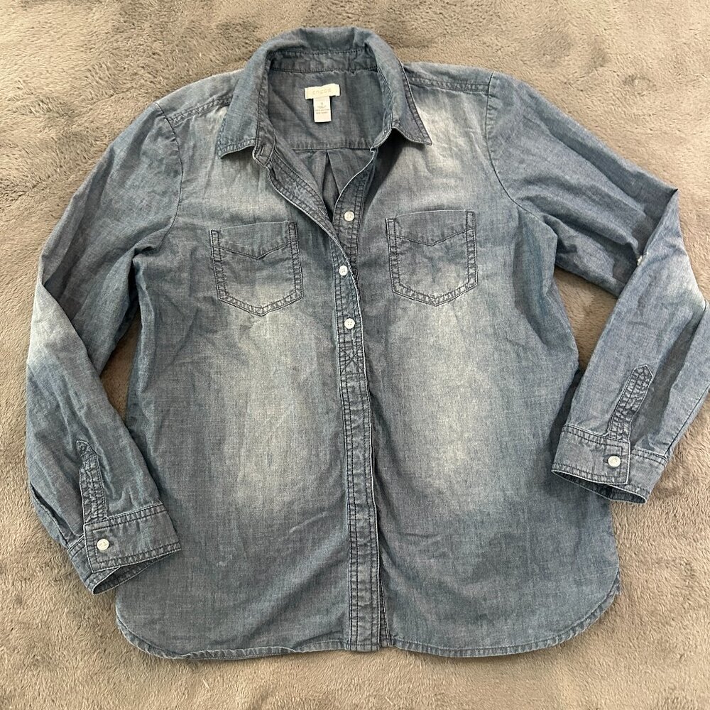 Chico's 100% Cotton Denim Chambray Button Down Shirt Blouse Women's MEDIUM 8/10